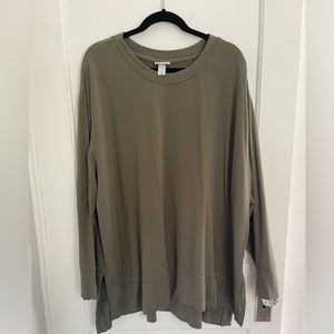 Olive green tunic sweatshirt